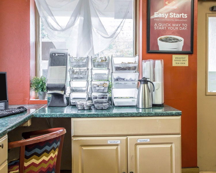 Econo Lodge Fort Lee Buitenkant foto