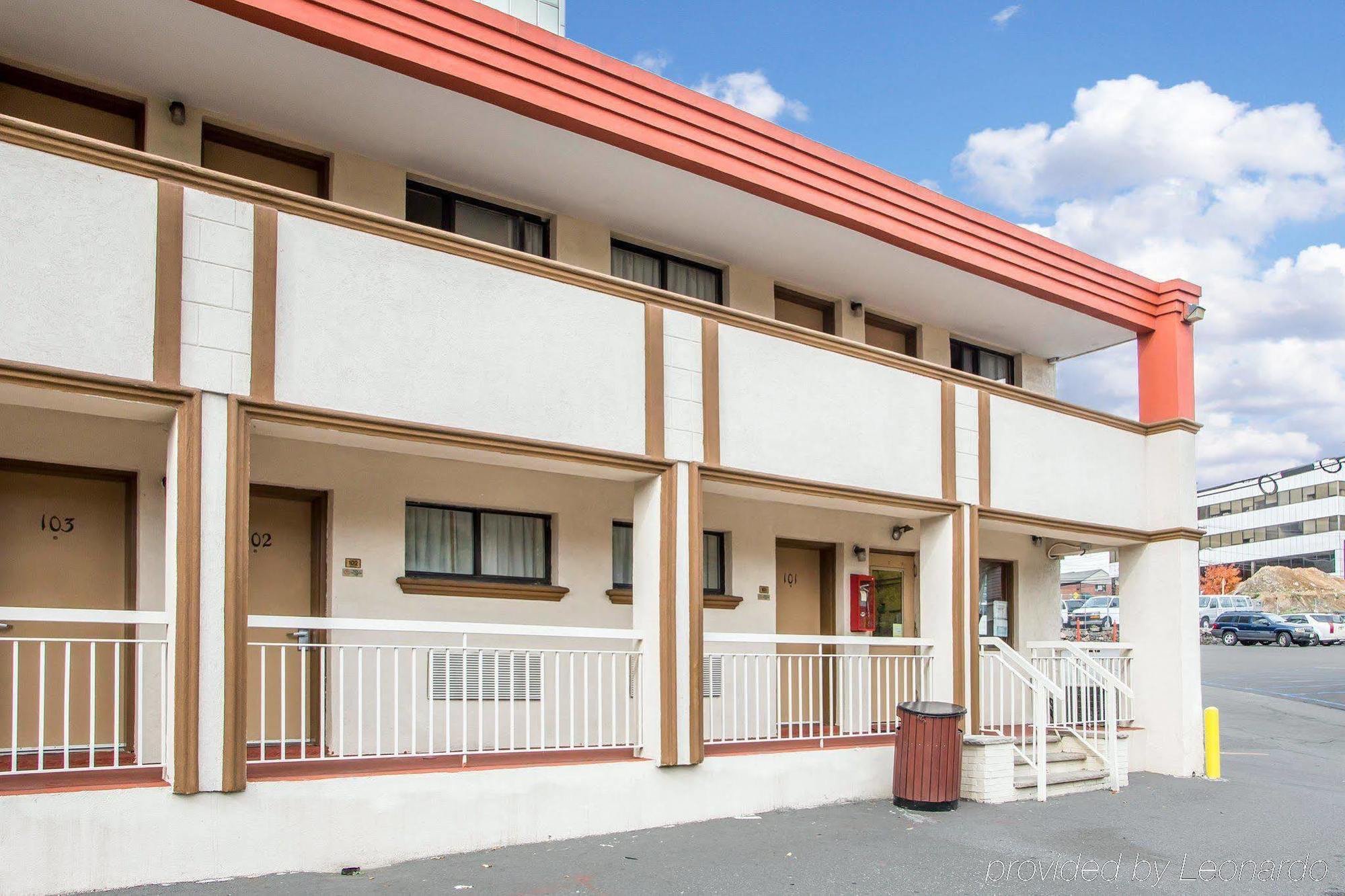 Econo Lodge Fort Lee Buitenkant foto