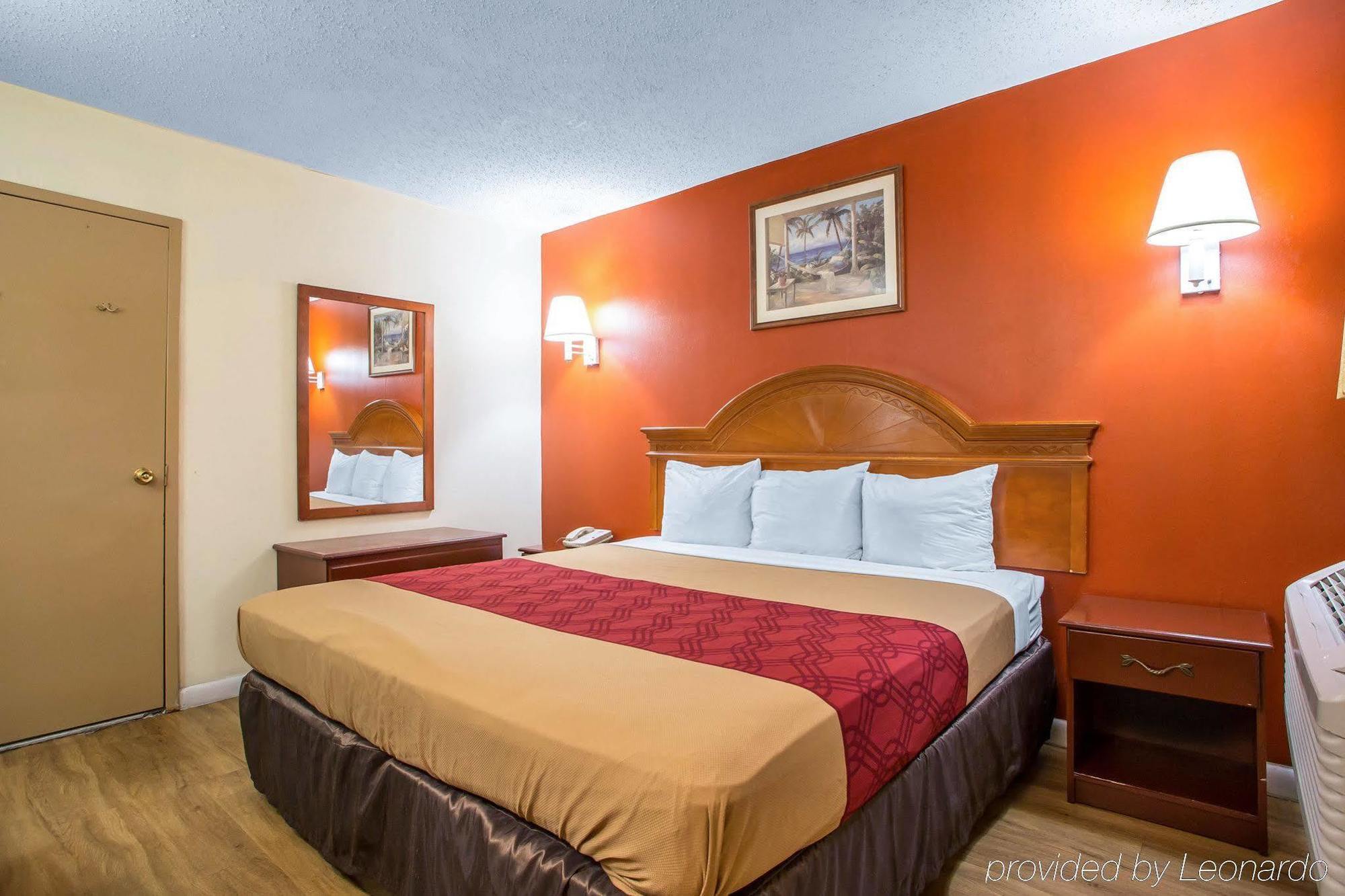 Econo Lodge Fort Lee Buitenkant foto