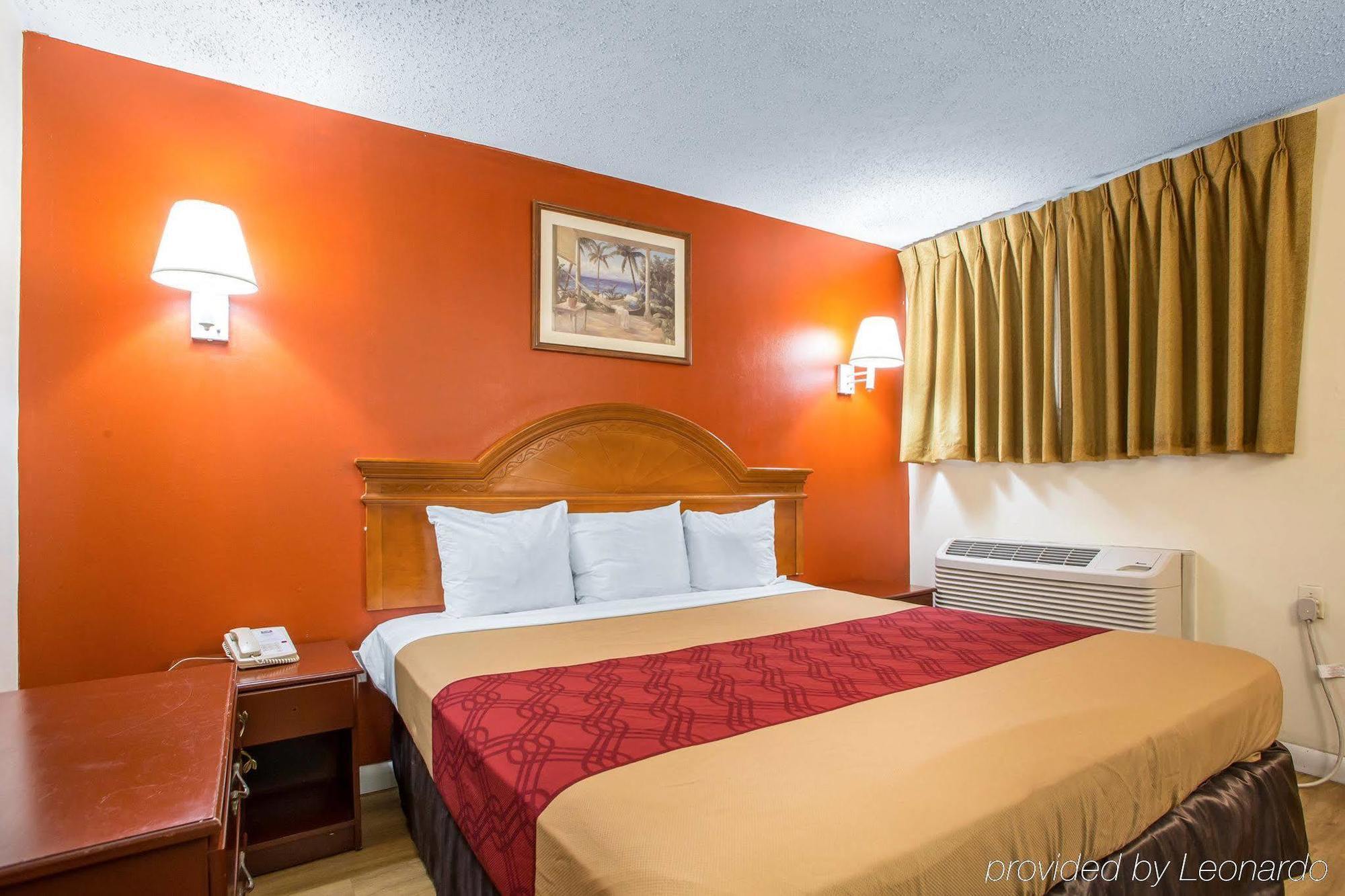 Econo Lodge Fort Lee Buitenkant foto